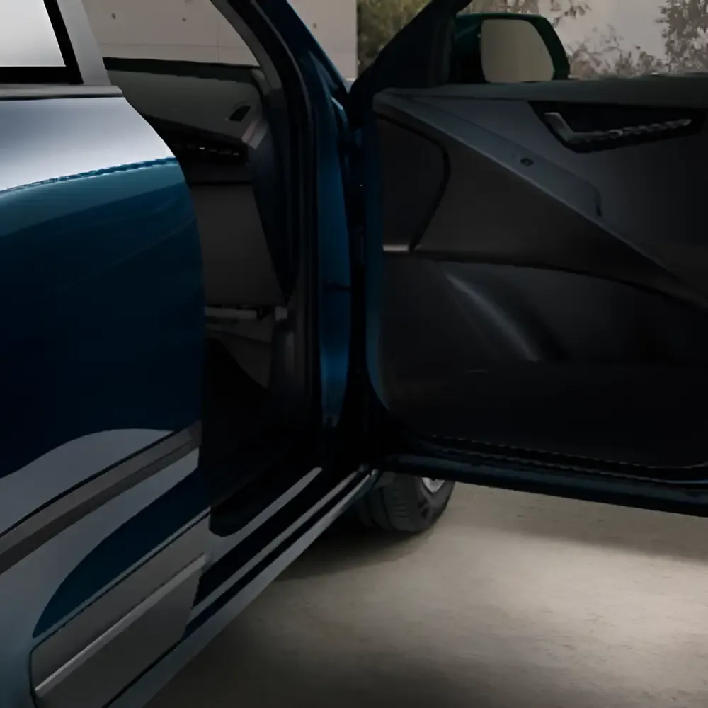 Підсвітка зони посадки к-кт на передні двері (білий колір)