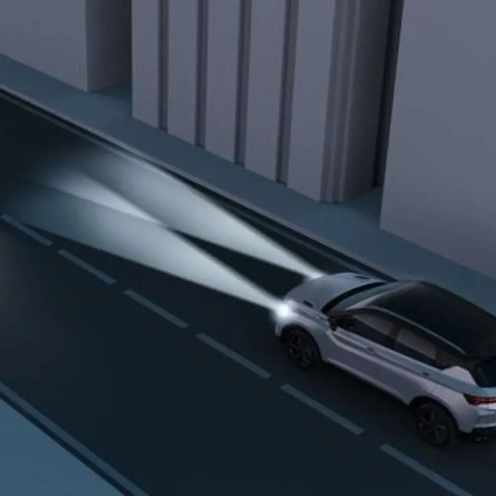 Інтелектуальне керування дальнім світлом