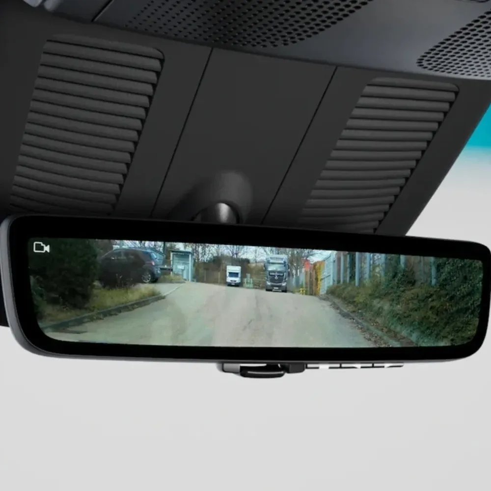 Цифрове внутрішнє дзеркало заднього виду