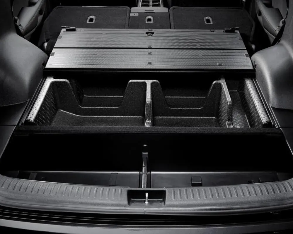 Додатковий відсік під підлогою багажника