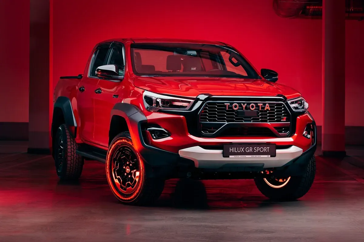 Автомобіль Toyota Hilux - фото 38