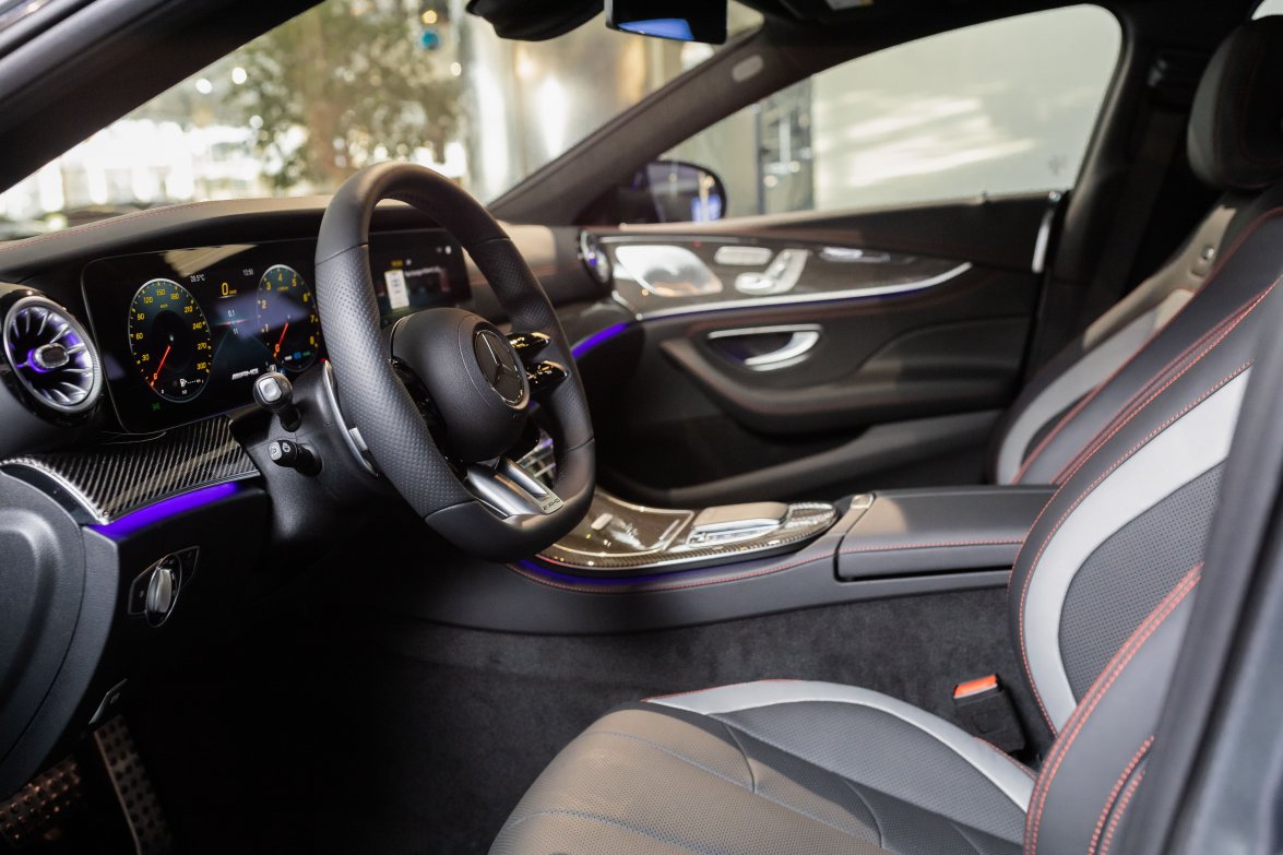 Зустрічайте автомобіль вашої мрії – оновлений CLS вже в Україні!