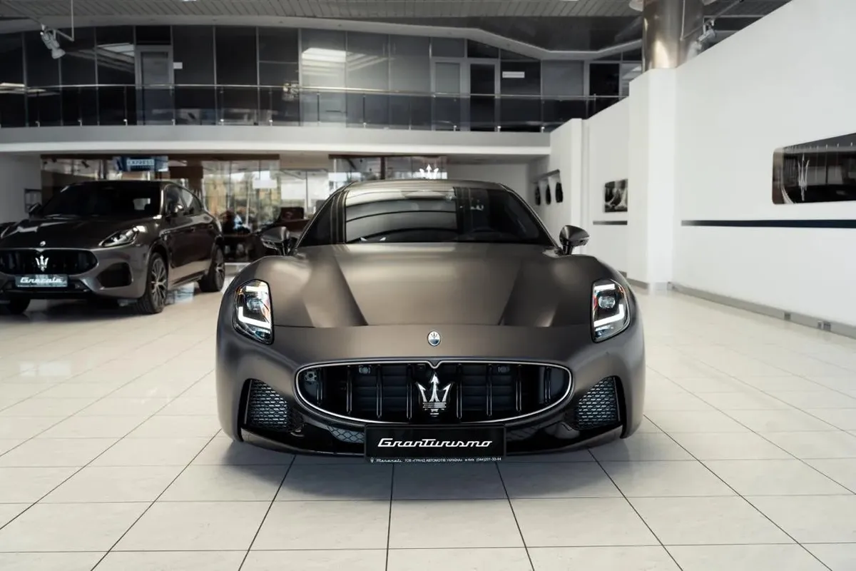 Maserati GranTurismo 670053492 - фото 2